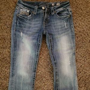 Sz 28 Miss Me Capris